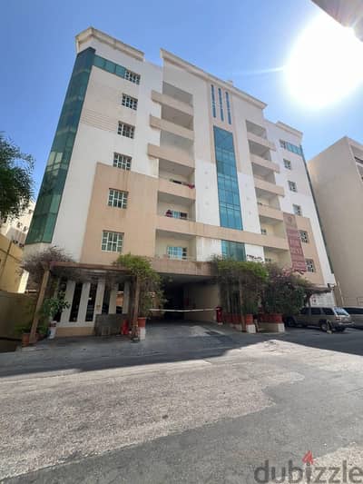 Apartments for rent in a building in Al Mansoura