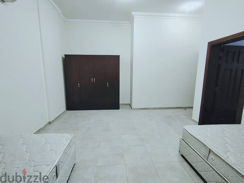 Executive bachelors rooms for rent 12