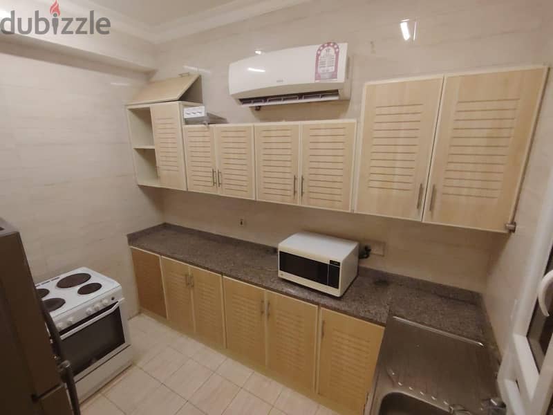 Executive bachelors rooms for rent 17