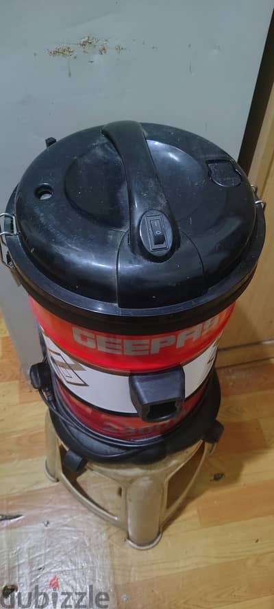 Geepas Vaccum Cleaner 2300 Watts for Sale