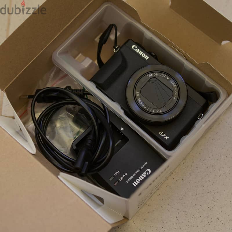 Canon powershot G7X  Mark III camera 1