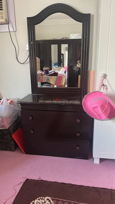 Dress Table