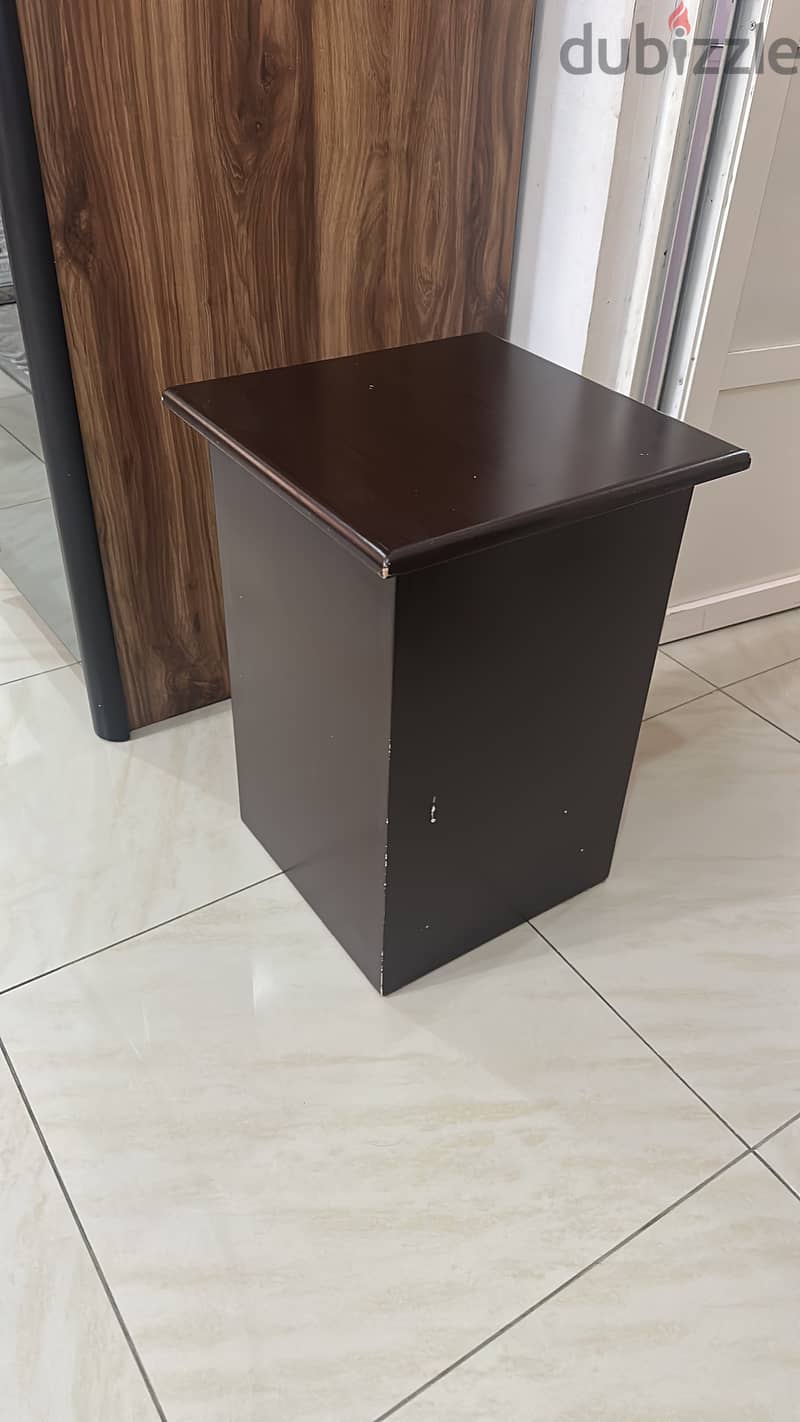 Dress Table 1