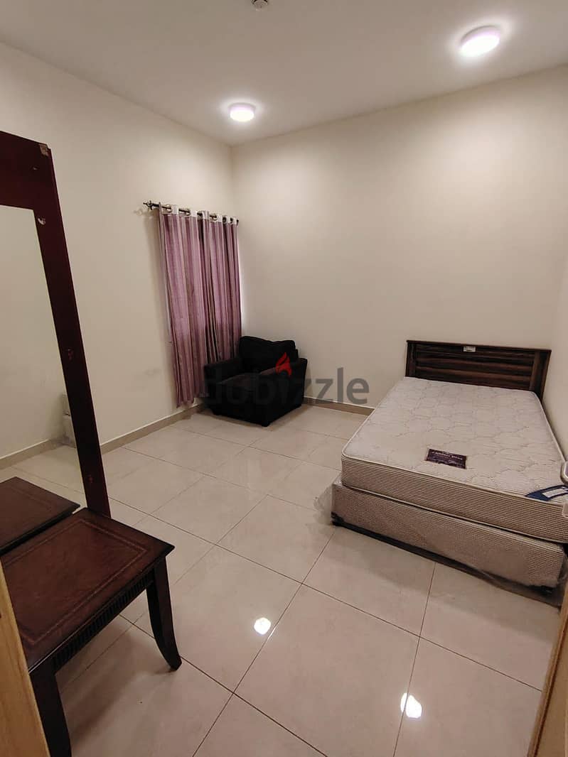 Executive bachelors rooms for rent 18