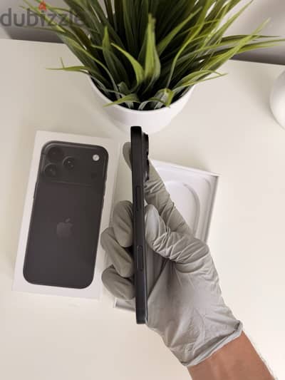 BRAND NEW Apple iPhone 18 Pro 1TB Black UNLOCKED