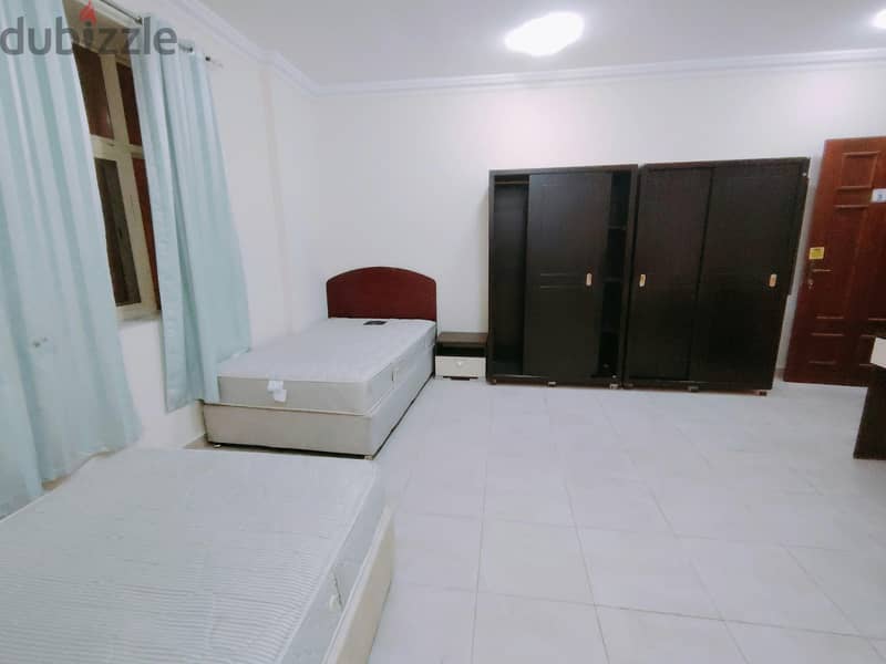 Executive bachelors Rooms for rent 10