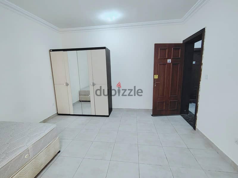 Executive bachelors Rooms for rent 16