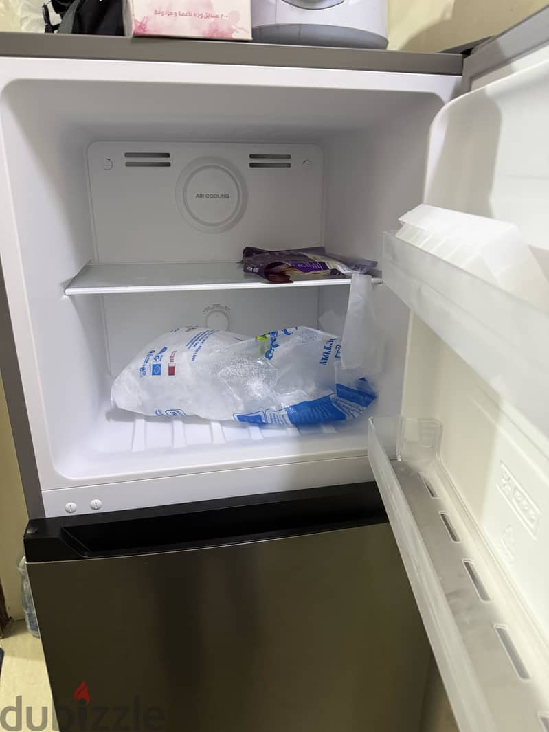 Sharp 270L Double Door Refrigerator 1