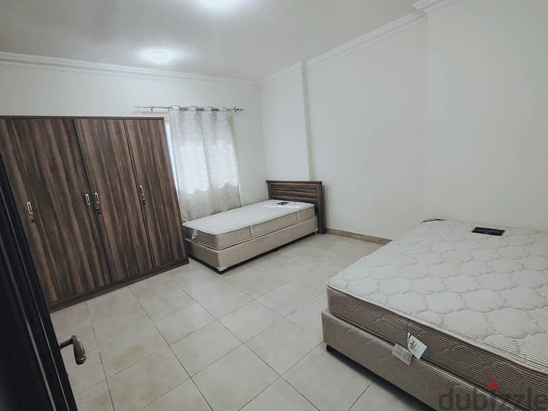 Executive bachelors rooms for rent 11