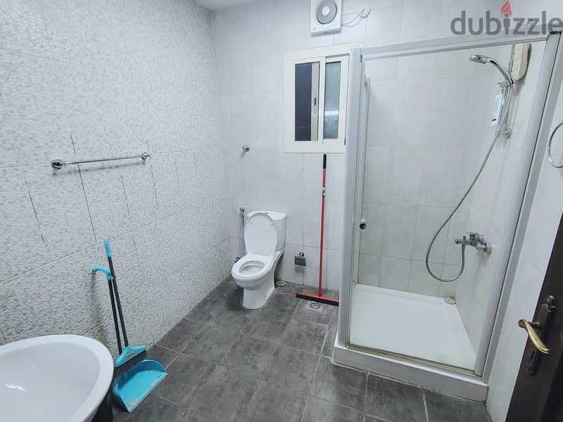 Executive bachelors rooms for rent 13