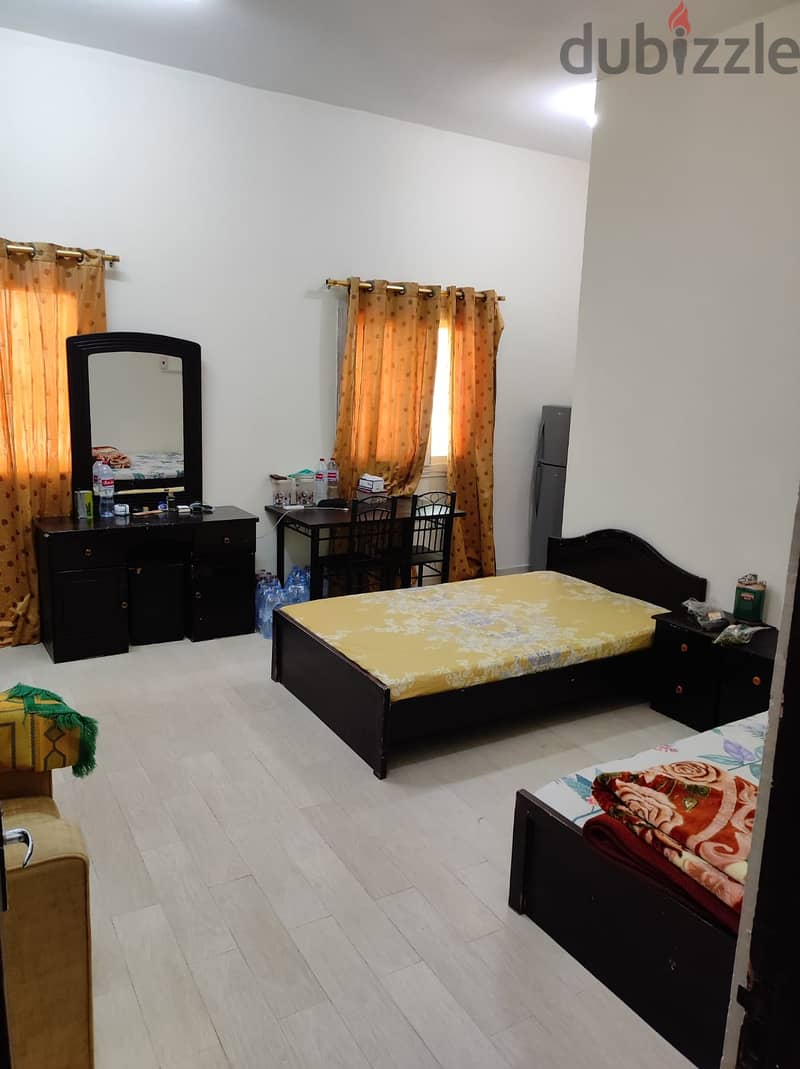 ONE PERSON NEEDED FOR ROOM SHARING 2