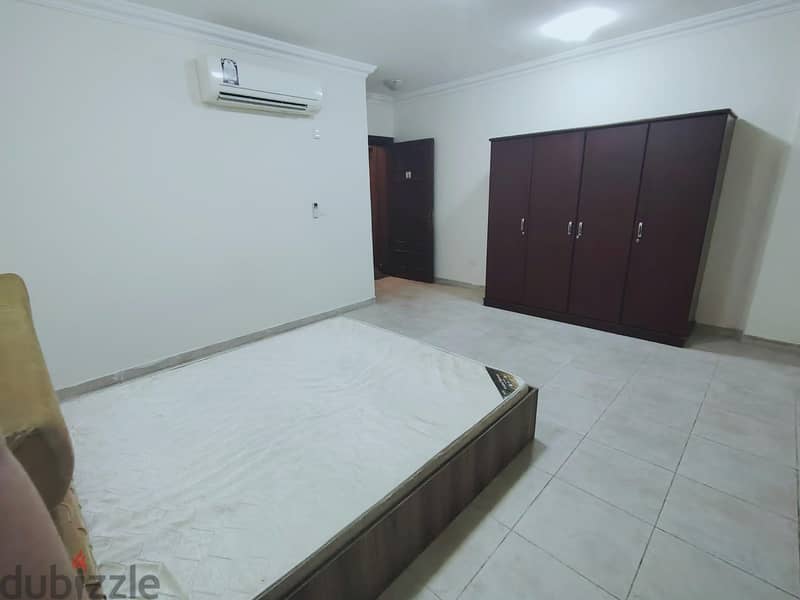 Executive bachelors rooms for rent 6