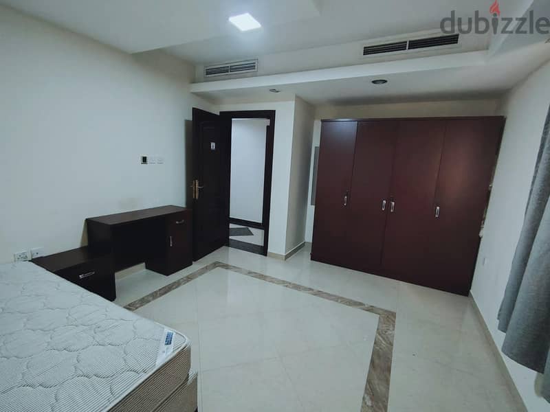 Executive bachelors rooms for rent 18