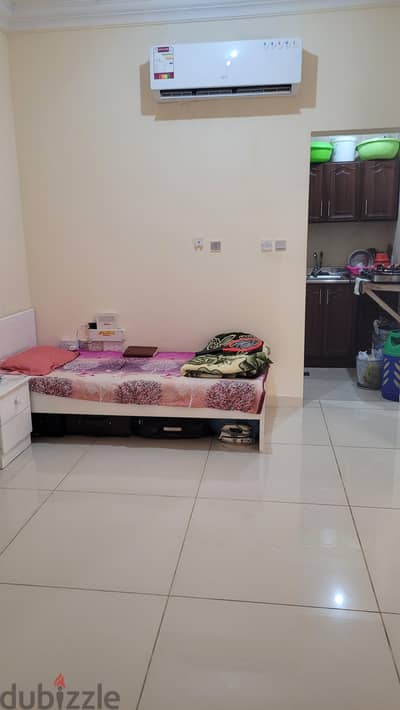 family studio thumama QR1800