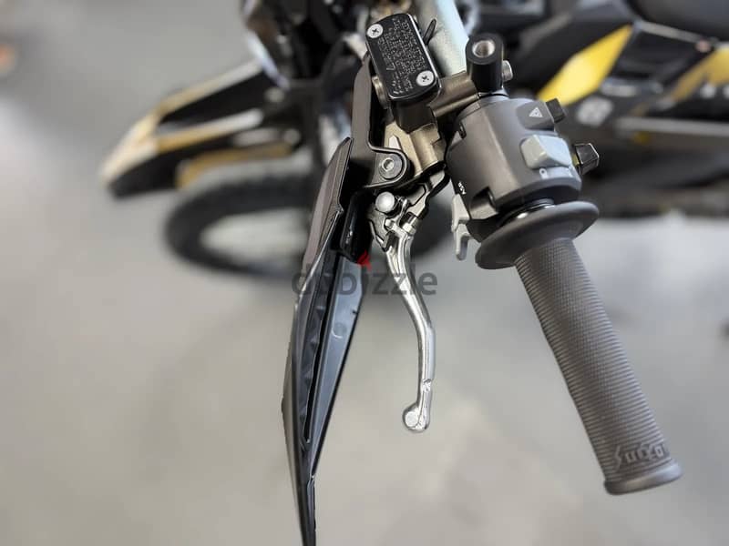 Surron Ultra Bee 4