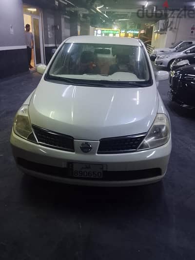 Nissan Tiida 2008