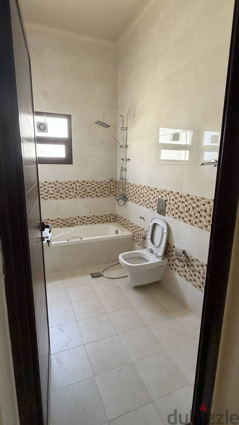 2 Rooms with a Common Bathroom for Rent 4