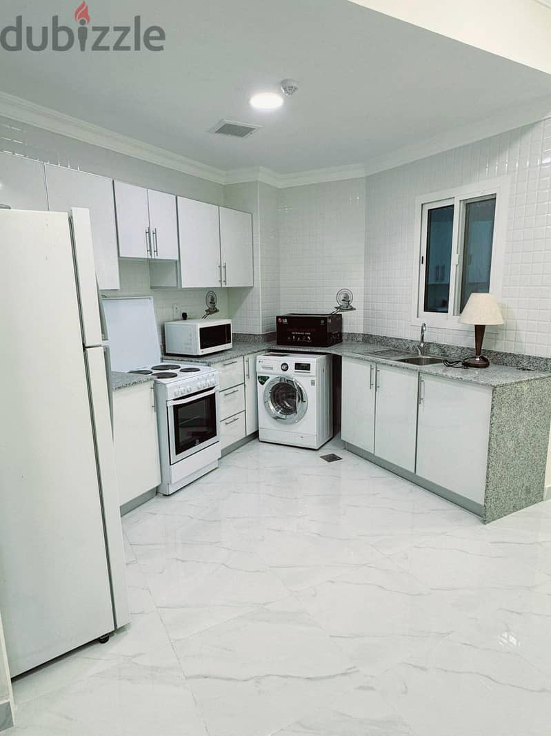 LUXURIOS | SHARING ROOM | INCLUDEING ALL | CLOSE TO METRO STATION 9