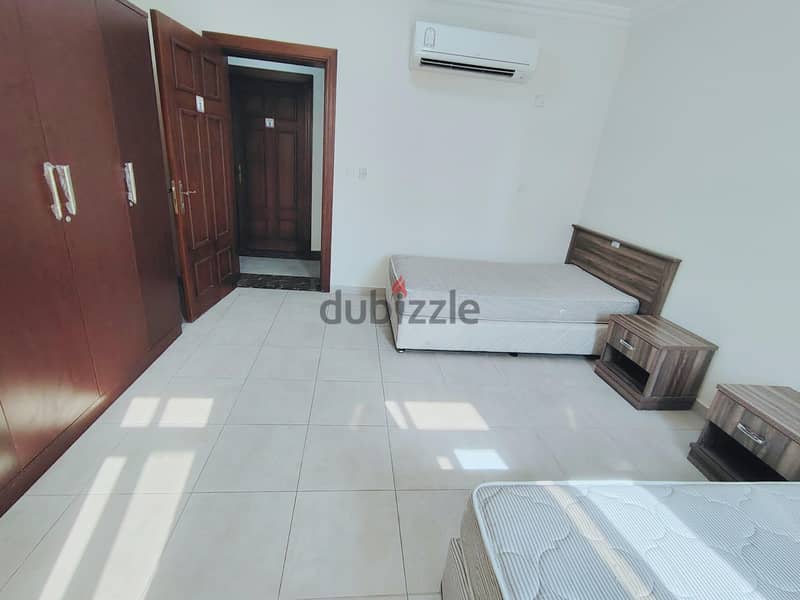 Executive bachelors rooms for rent 7