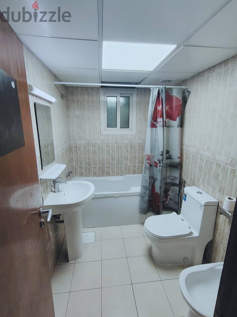 Executive bachelors rooms for rent 16