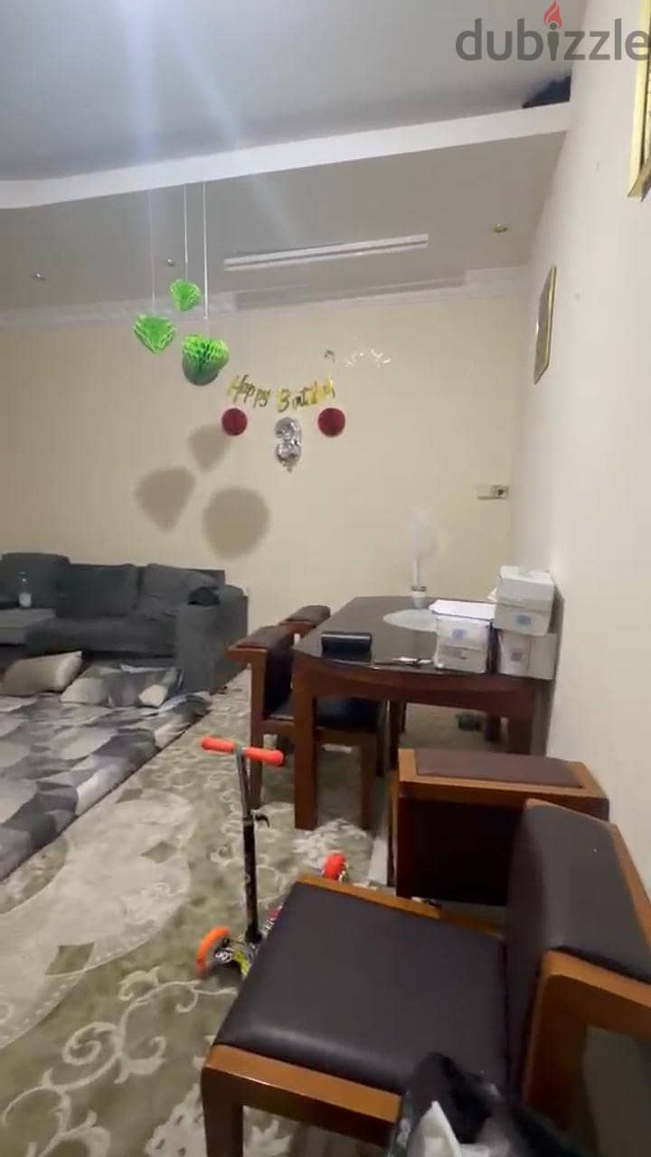 specious studio avilable for rent 4