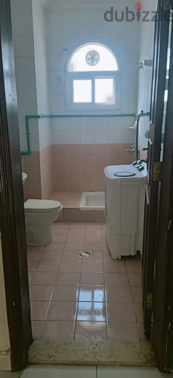 specious studio avilable for rent 5