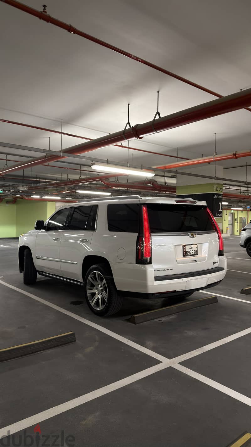 Cadillac Escalade 2016 Agency 3