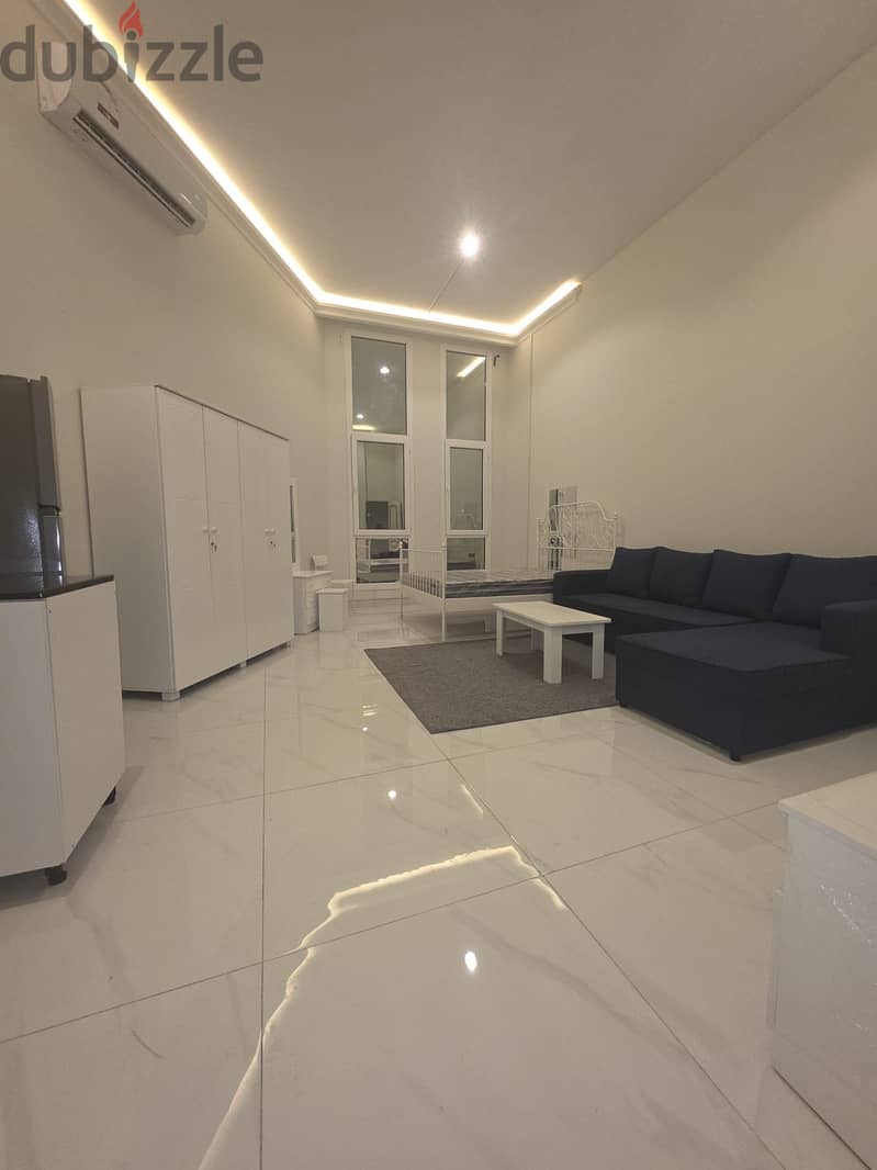Furnished studio 2