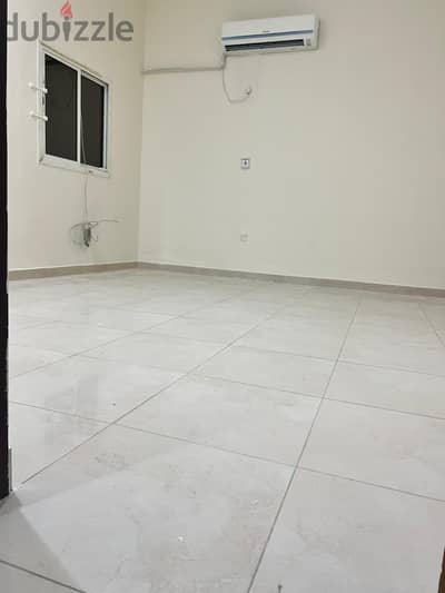 1bhk for rent in al wakhra with balcony