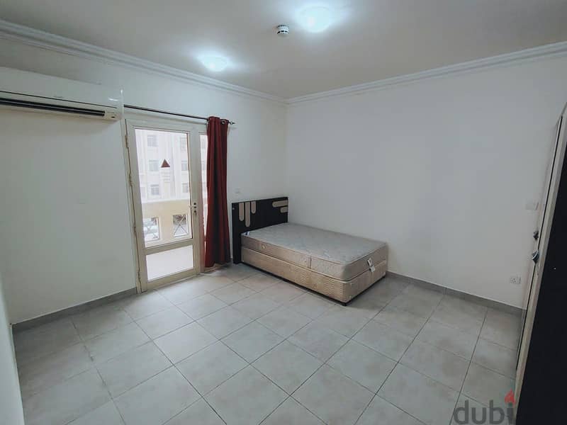 Executive rooms for rent 12