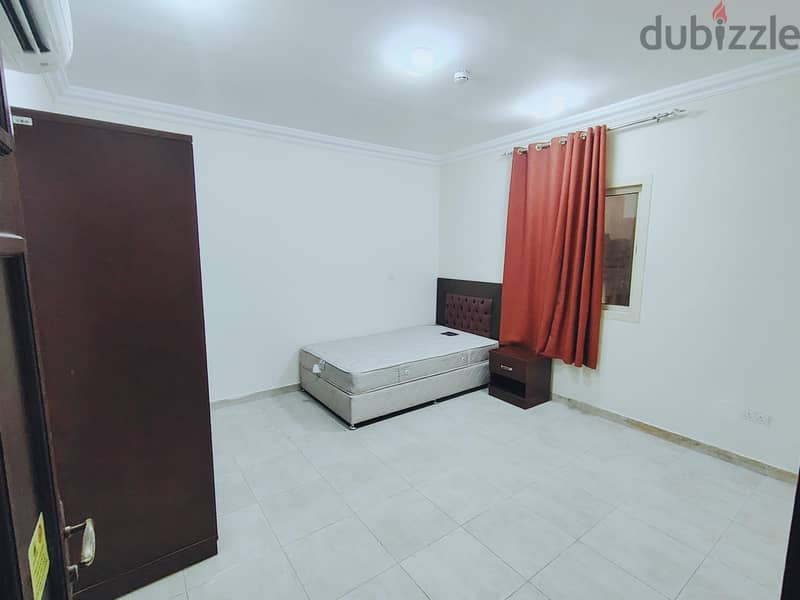 Executive bachelors rooms for rent 12