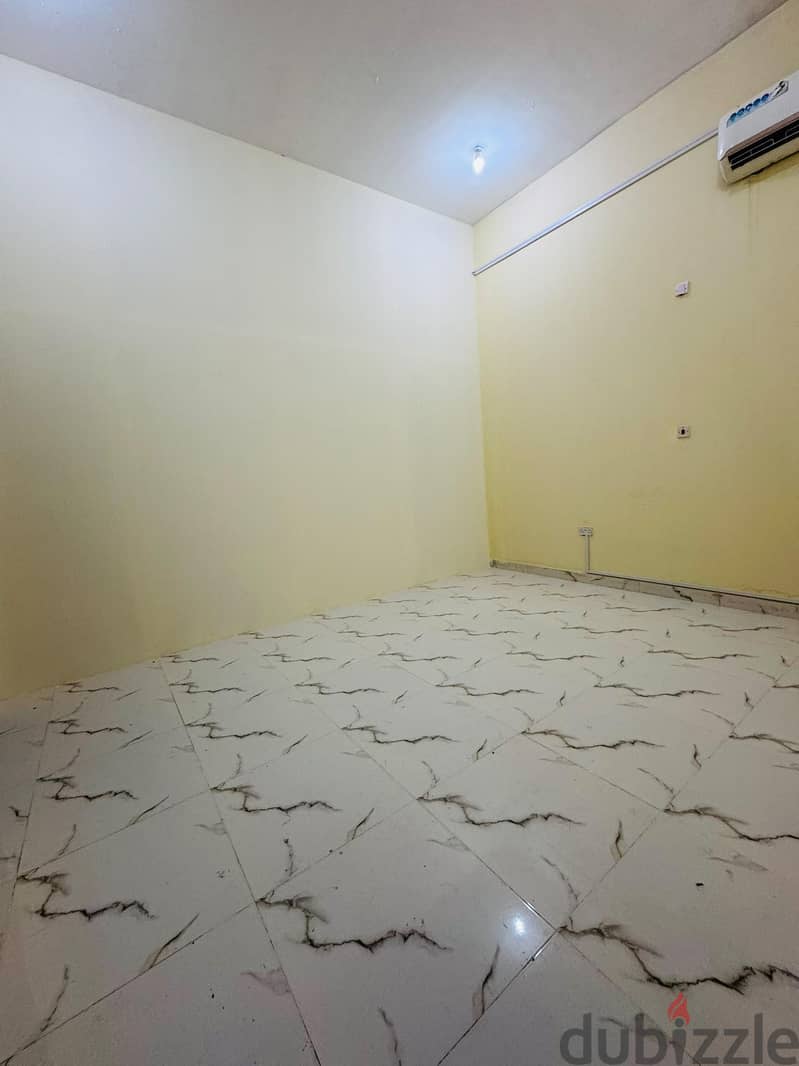 Studio room available Rent 3