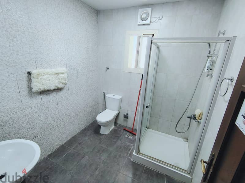 Executive bachelors rooms for rent 17
