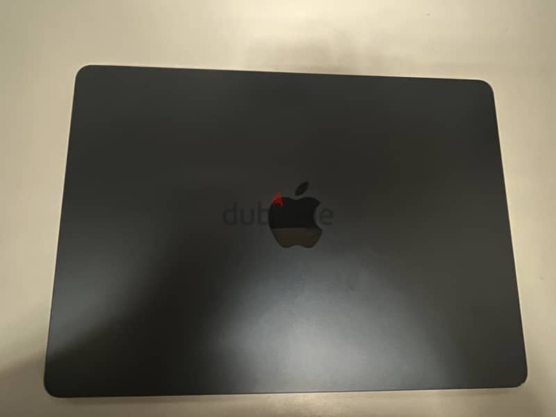 MacBook Air M2 (2022) – 16GB RAM 4
