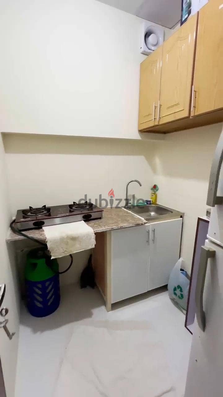 furnished studio avilable for rent 6