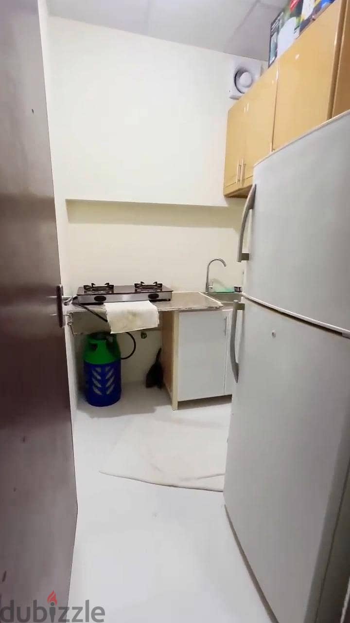 furnished studio avilable for rent 7