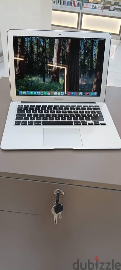 Apple macbook air core i5