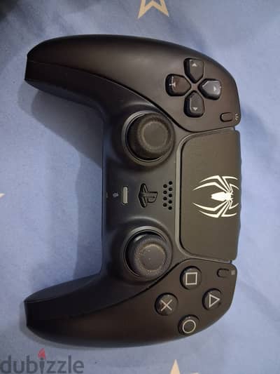 PS5 DualSense Wireless Controller + Spider-Man Skin