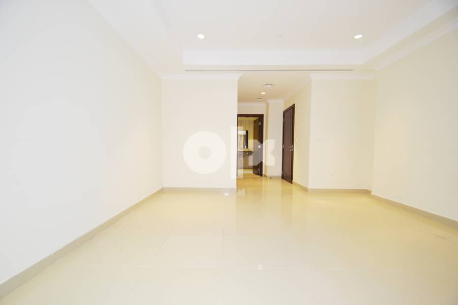 2-bed 7th floor apartment in Tower 14, Porto Arabia 4