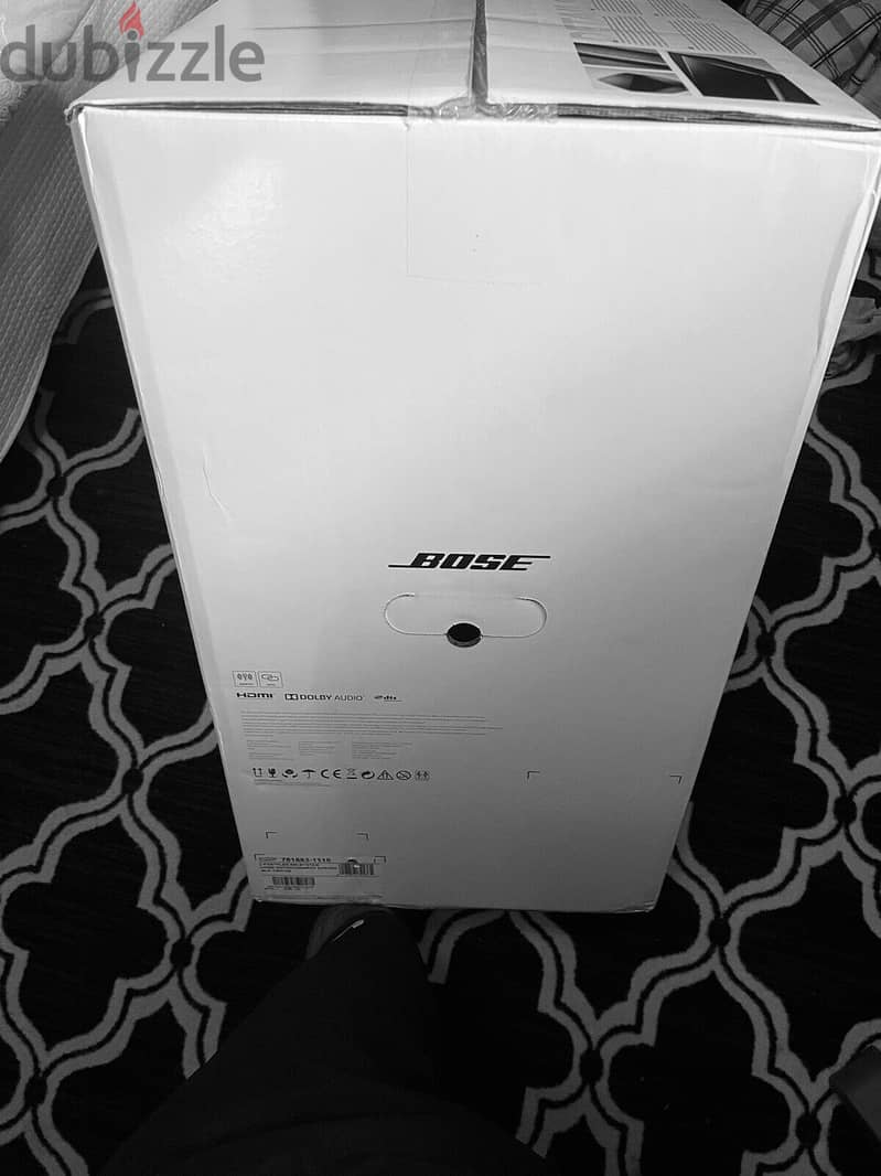 BRAND NEW Bose Lifestyle 650 Home Theater System W/ OmniJewe 3