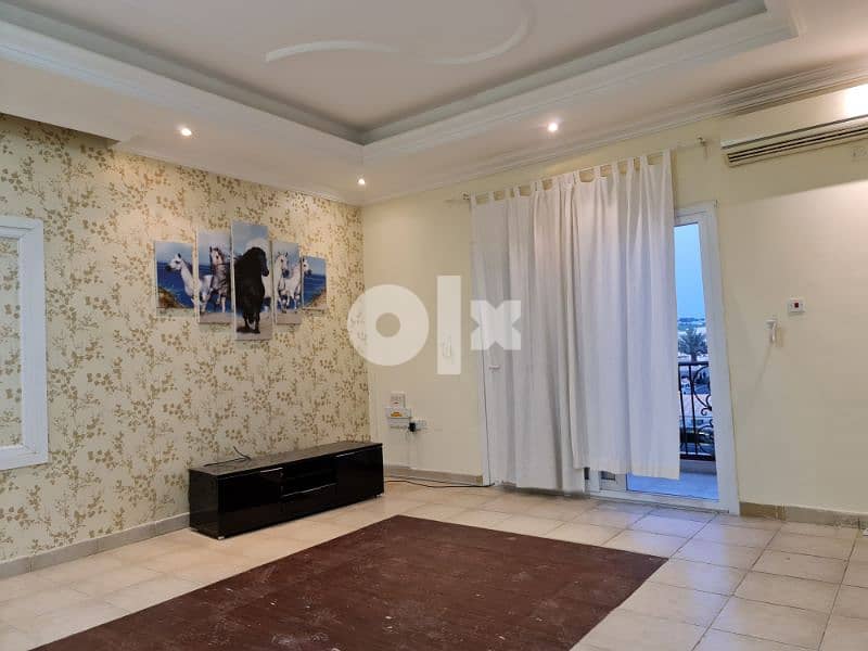 1bhk balcony in wesbay / شقة مع بلكونة في الخليج الغربي 1