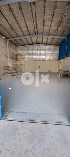 650 Garage with 8 Room For Rent 0