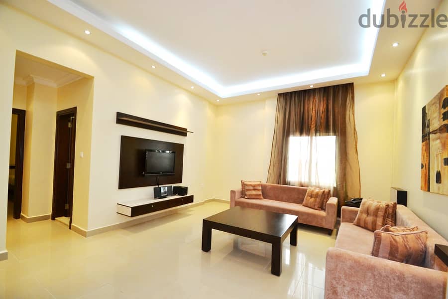 2-bed furnished apartment with pool and gym 7