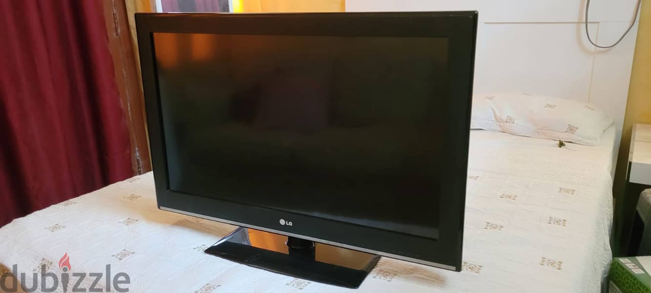 LG TV 32 inch 0