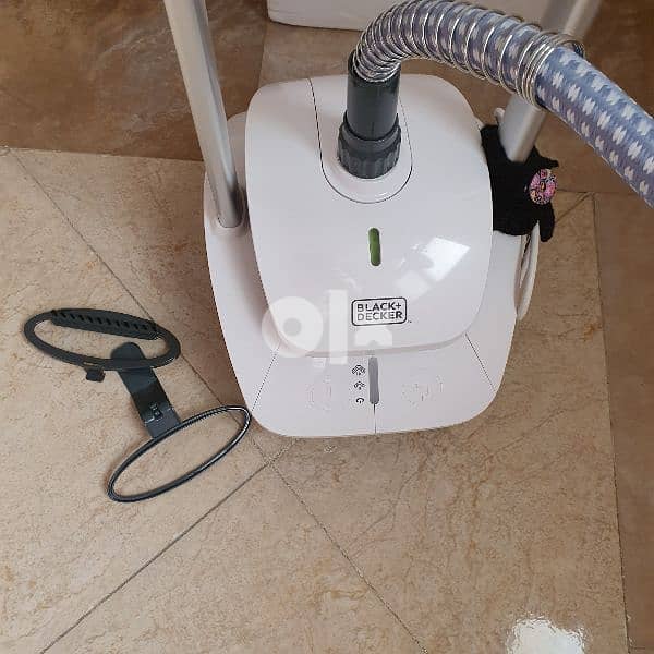 Garment steamer 1