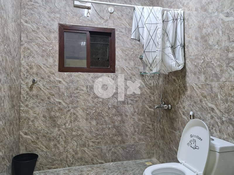 شقة مساحة واسعة في الغرافة / specious flat in gharafa 3