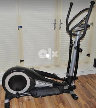 Infiniti st990 elliptical 2025 cross trainer price