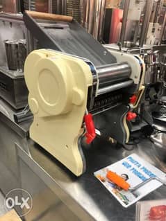 electric noodles and pasta maker 0