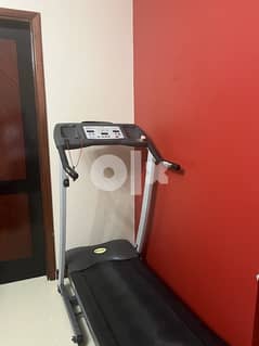 Treadmill SportsArt 1060Hr 0