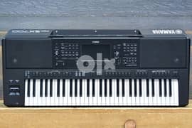 Yamaha PSR-SX700 Digital Workstation 61-Key 0